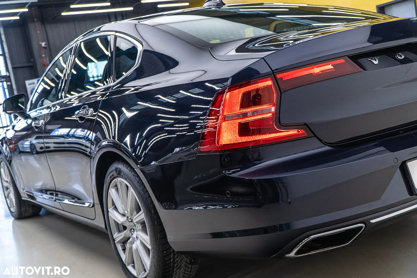 Volvo S90 D5 AWD Geartronic Inscription - 32