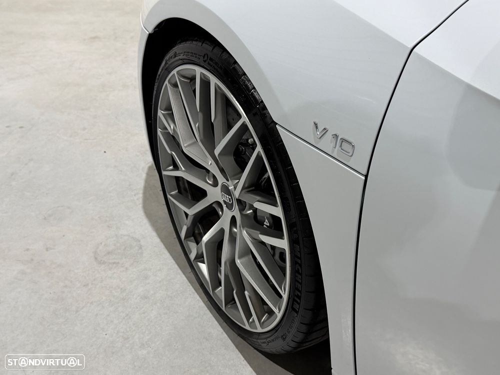 Audi R8 Coupé 5.2 FSI V10 Plus S tronic - 21