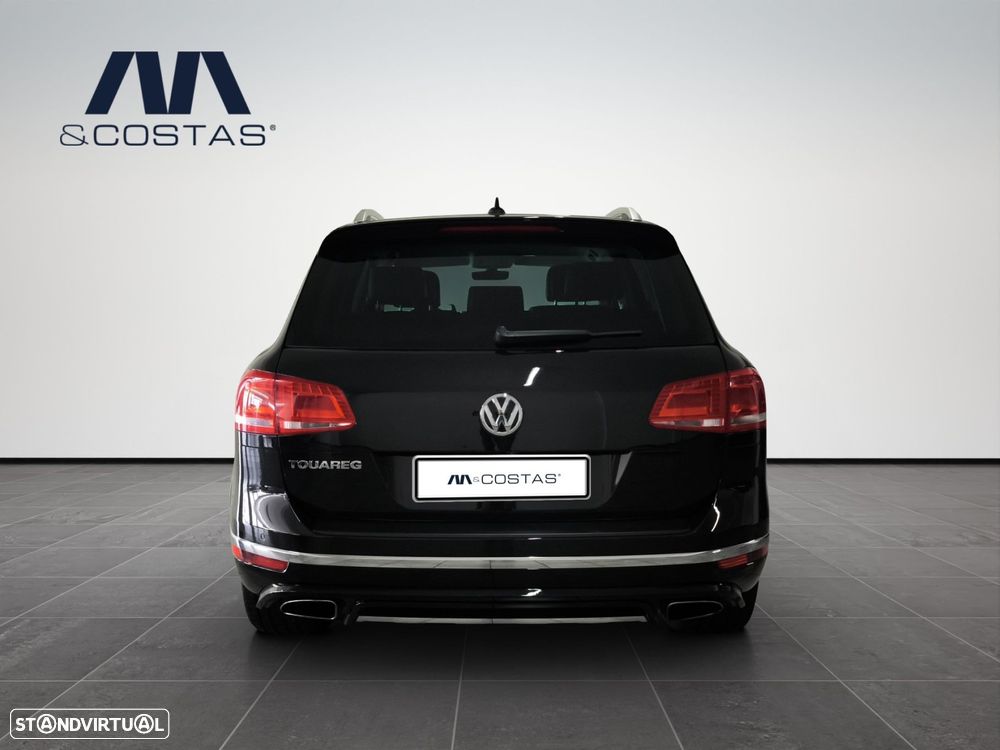 VW Touareg 3.0 TDI V6 Executive Edition - 12