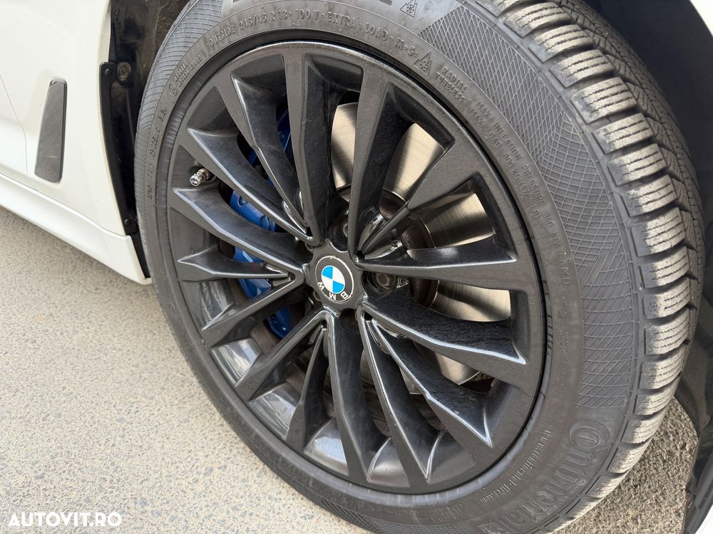 BMW Seria 5 540i xDrive Aut. - 25