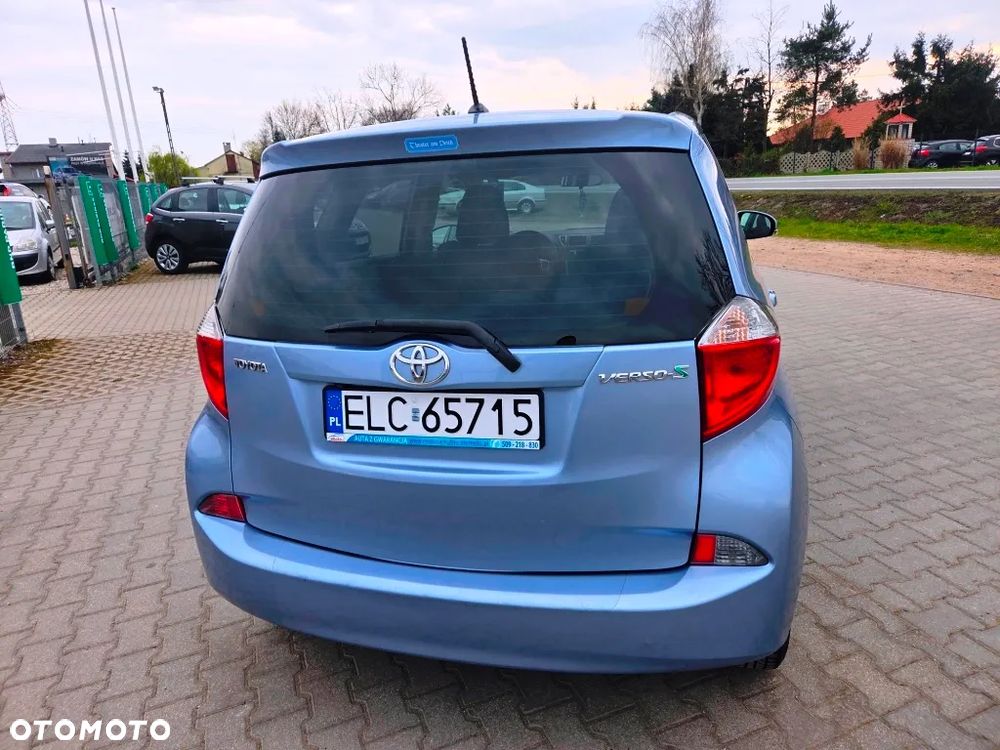 Toyota Verso S 1.33 Premium - 11