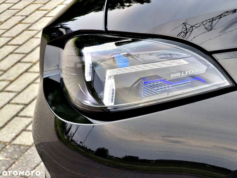BMW Seria 1 120 mHEV - 32