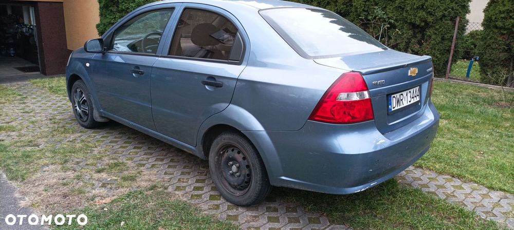 Chevrolet Aveo - 3