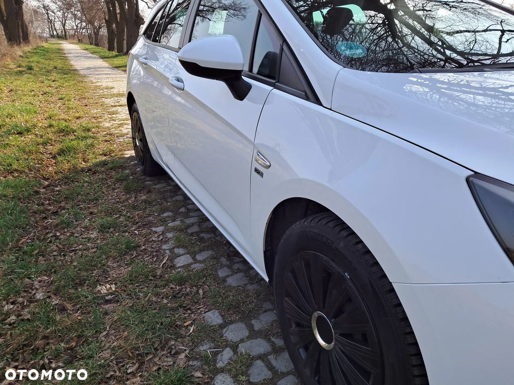 Opel Astra 1.5 D Start/Stop 120 Jahre - 4