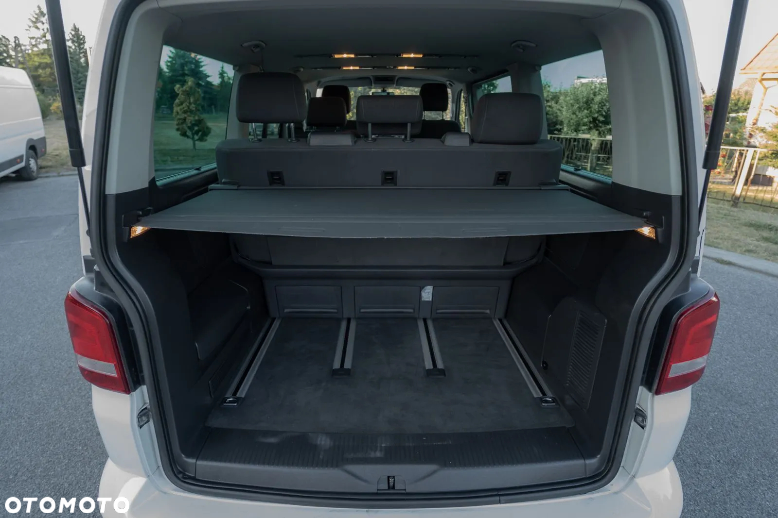Volkswagen Multivan TDI L1 Startline 4Motion - 36