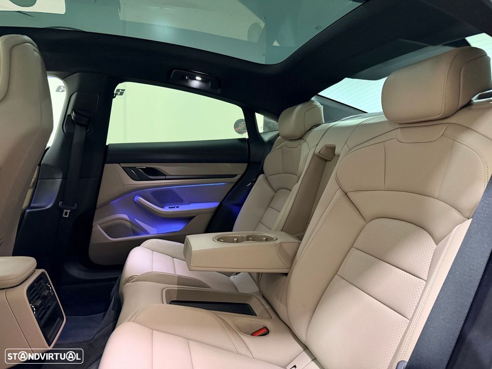 Porsche Taycan Standard - 40