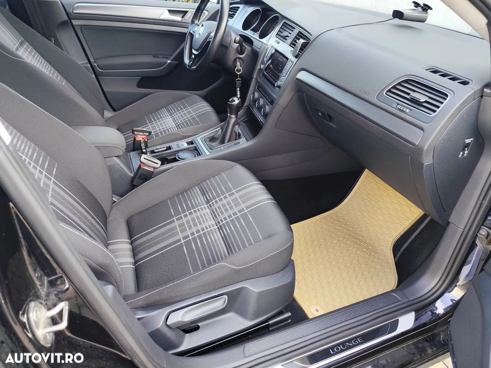 Volkswagen Golf 1.6 TDI BlueMotion Technology Lounge - 11