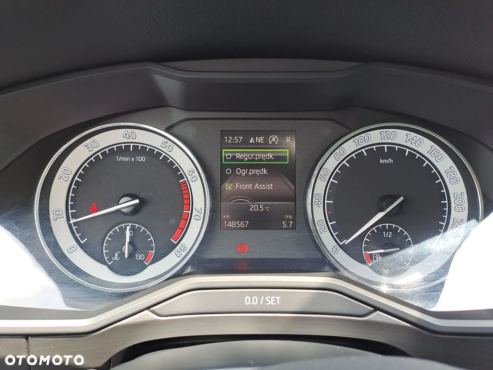 Skoda Superb 1.5 TSI Style DSG - 18