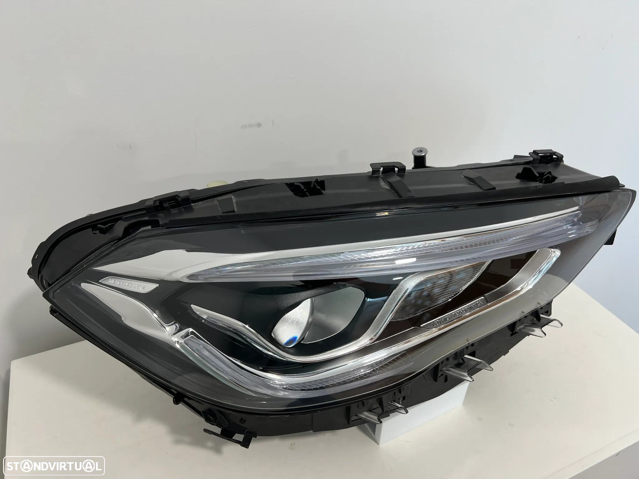 Farol Otica Original Mercedes GLA H247 Led lado Direito - 2