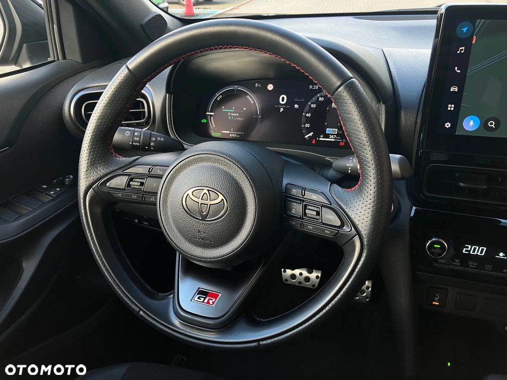 Toyota Yaris Cross Hybrid 1.5 GR Sport - 25