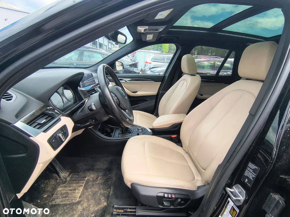 BMW X1 - 13