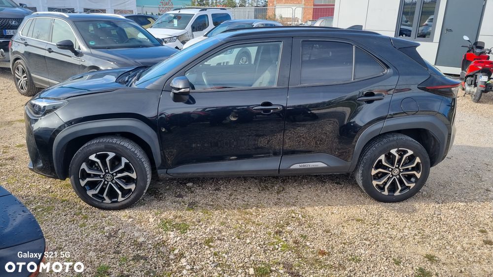 Toyota Yaris Cross 2024 photo 2