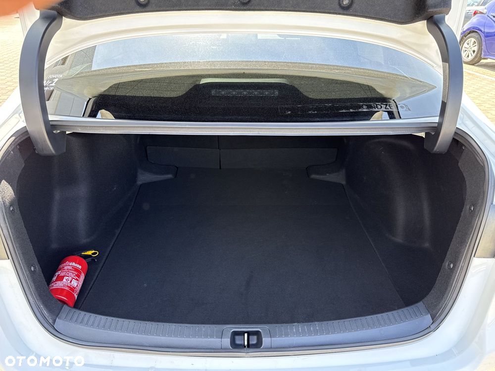 Toyota Corolla 1.8 Hybrid Style - 11