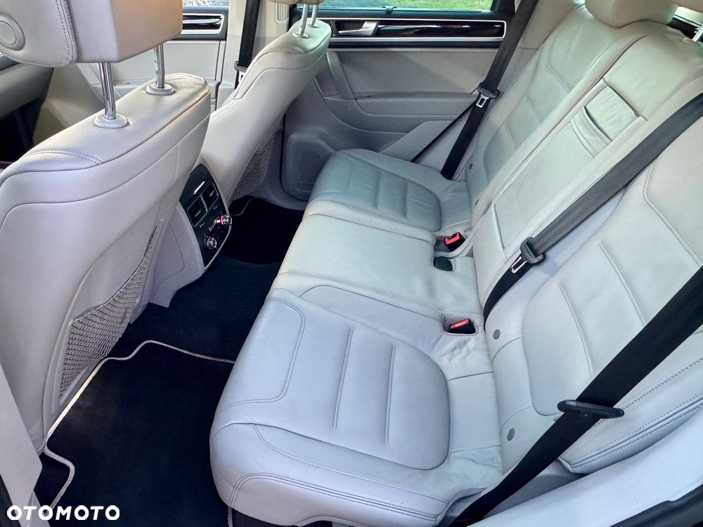 Volkswagen Touareg 3.0 V6 TDI DPF Tiptr - 16