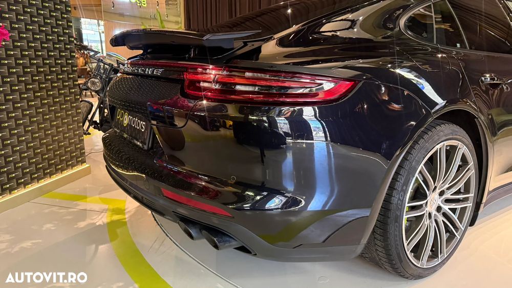 Porsche Panamera 4 - 6