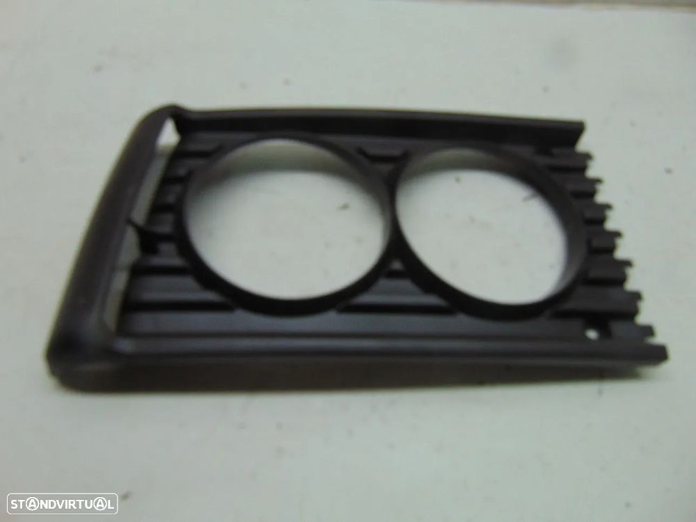 Mitsubishi Canter aro faróis - 2