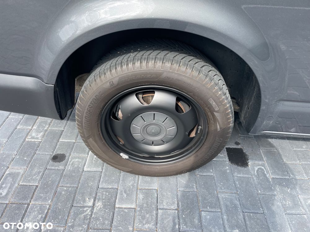 Volkswagen Transporter - 24