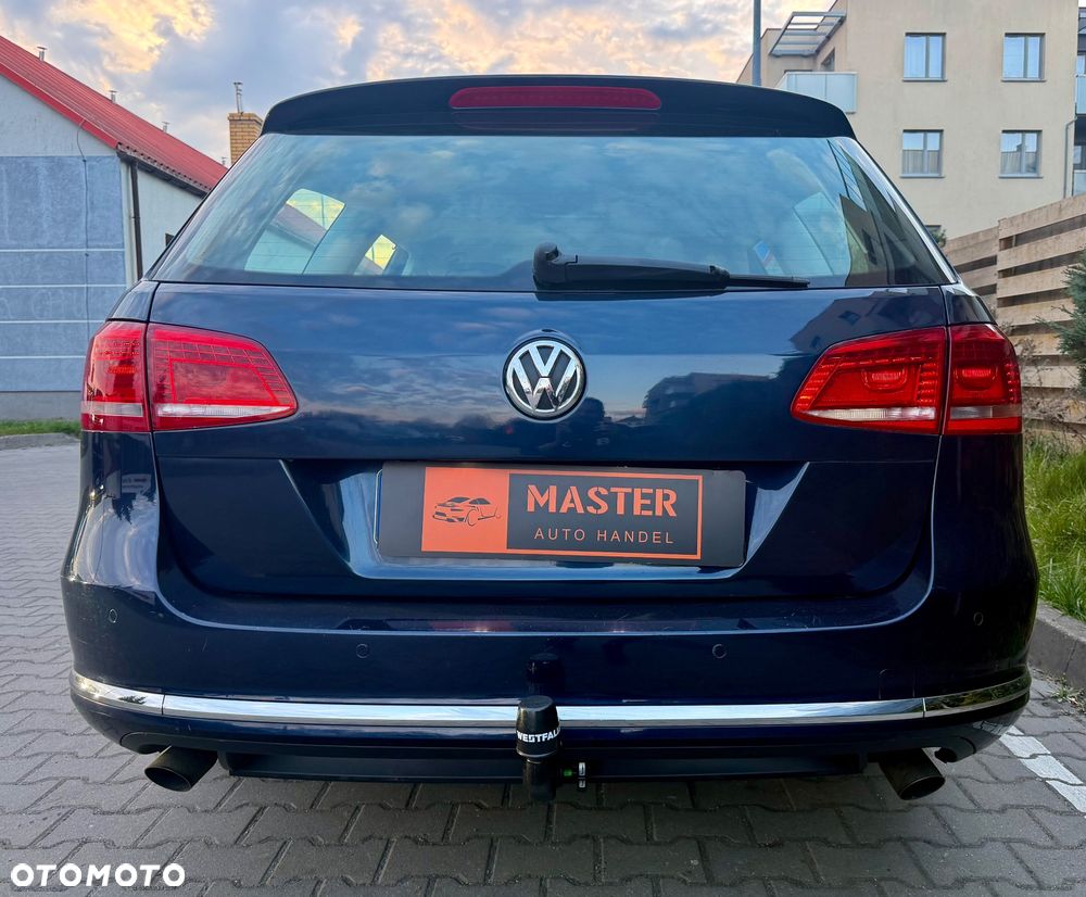 Volkswagen Passat 2.0 TDI 4Motion DSG BlueMotion Tech Highline - 18