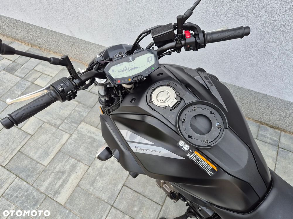 Yamaha MT - 5