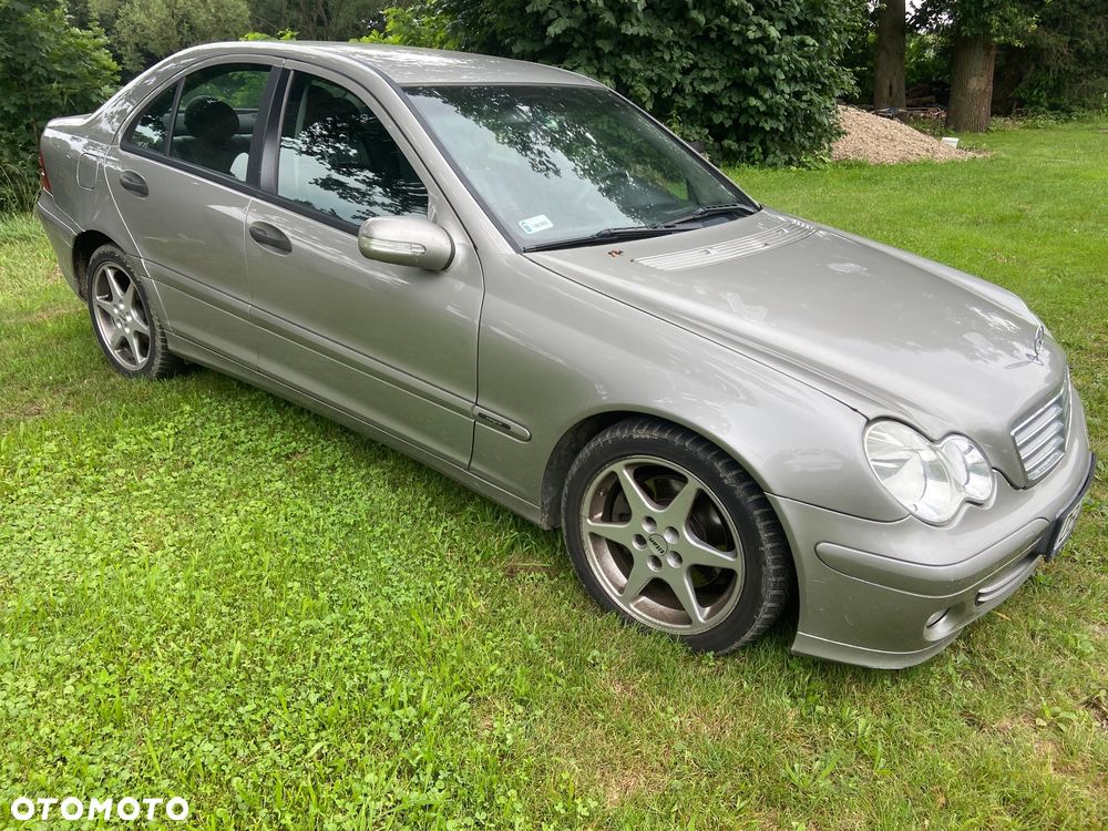Mercedes-Benz Klasa C 270 T CDI Avantgarde - 3