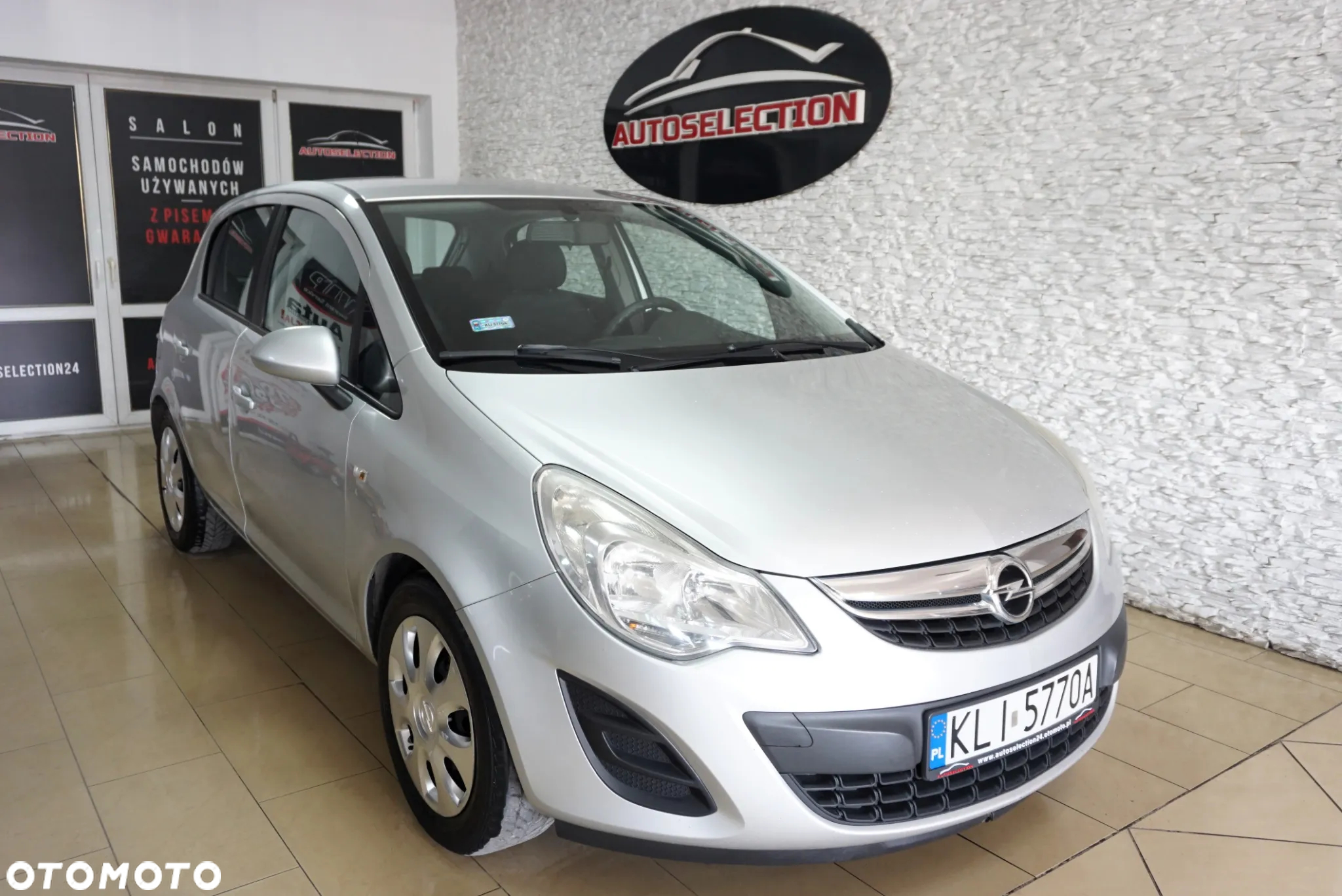 Opel Corsa 1.4 16V Enjoy - 8