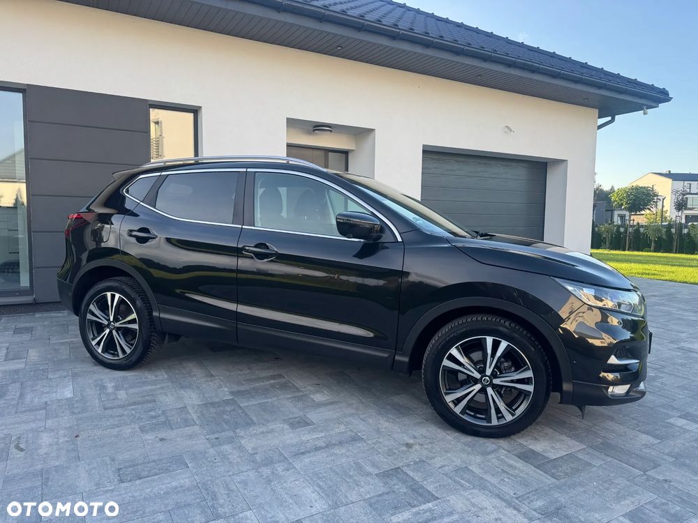 Nissan Qashqai 1.3 DIG-T N-Connecta - 33