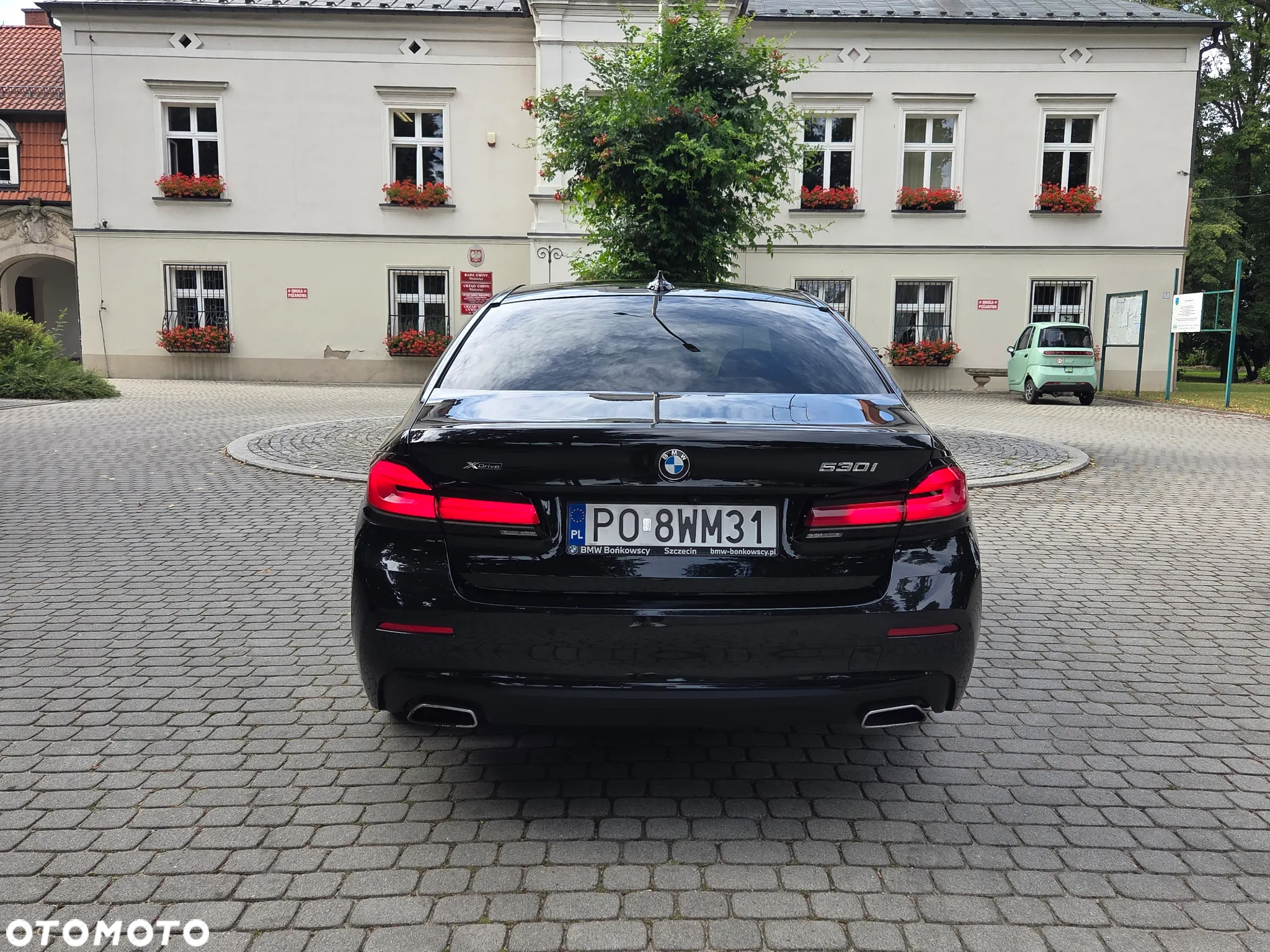 BMW Seria 5 530i xDrive - 11