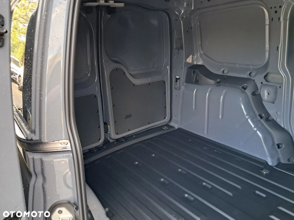 Volkswagen Caddy - 12