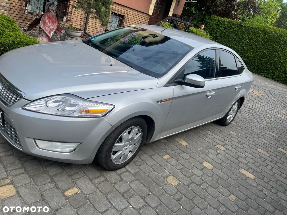 Ford Mondeo 2.0 TDCi Ambiente - 2
