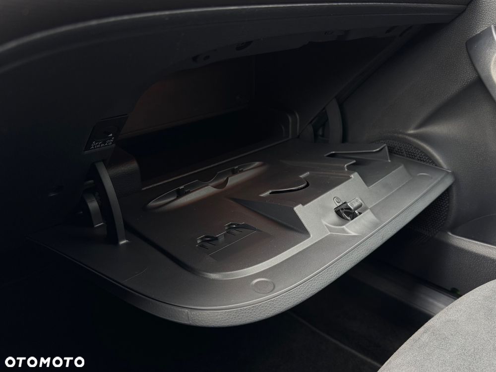 Seat Ibiza ver-1-6-16v-style - 26