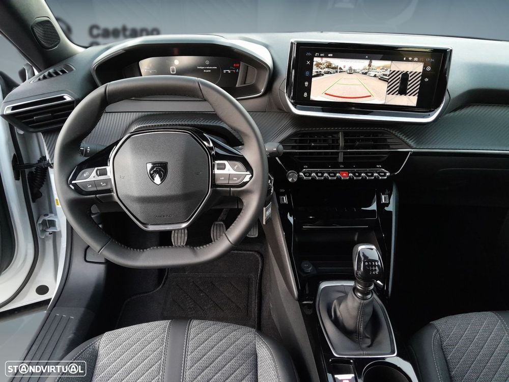 Peugeot 2008 1.2 PureTech Allure — fotografia 13