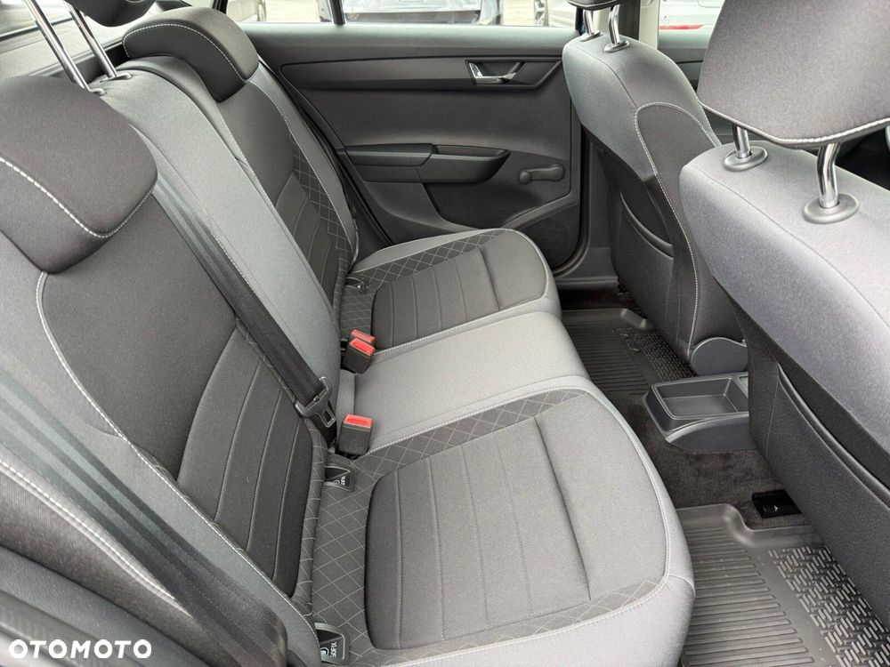 Skoda Fabia 1.0 Ambition - 24