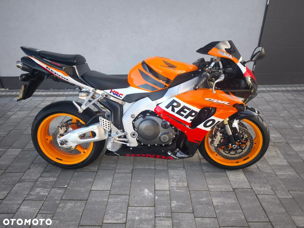 Honda CBR - 1