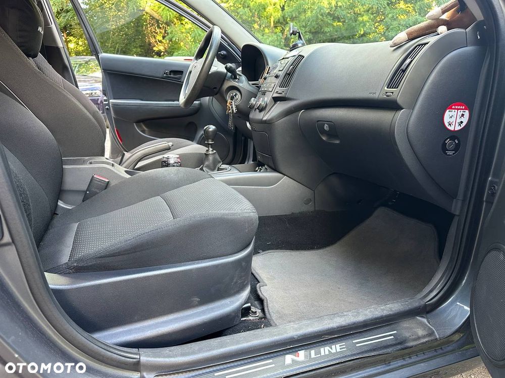 Hyundai i30 1.4 Base - 7
