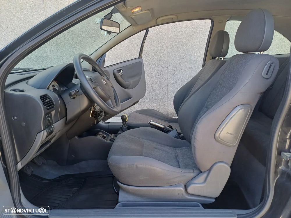 Opel Corsa 1.2 16V Confort - 26