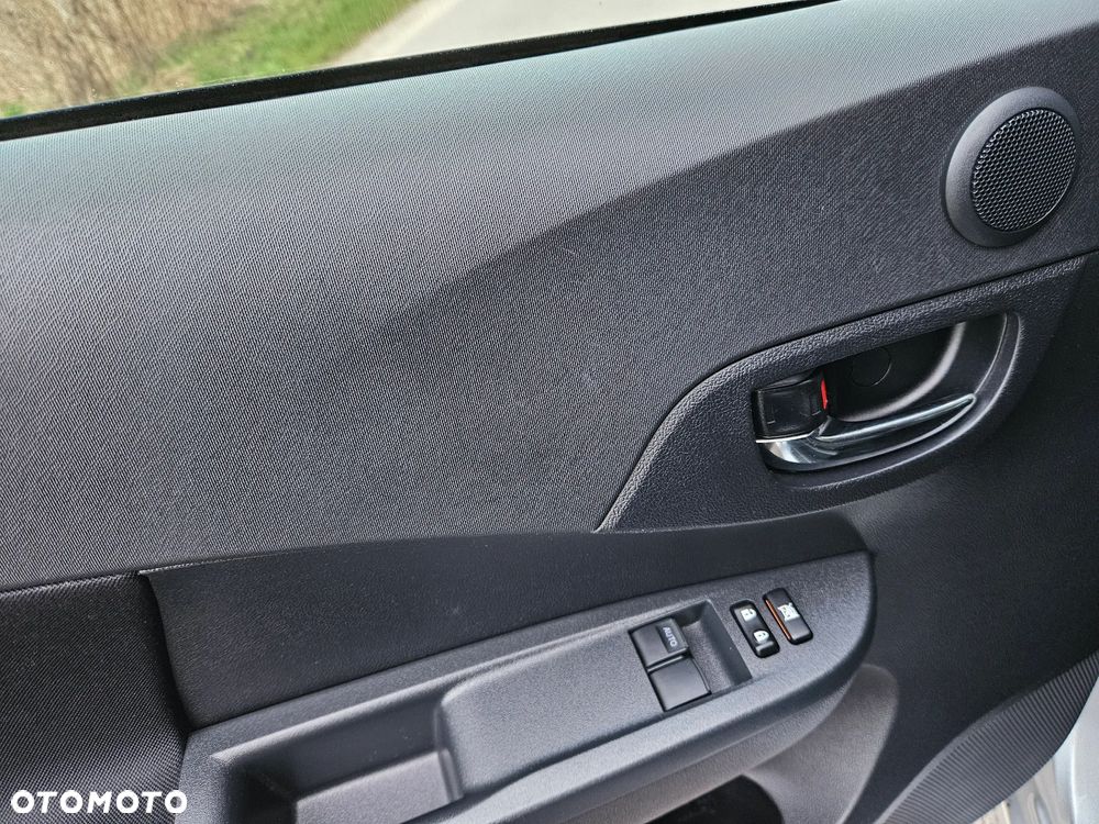 Toyota Verso S 1.33 VVT-i Multidrive Club - 24