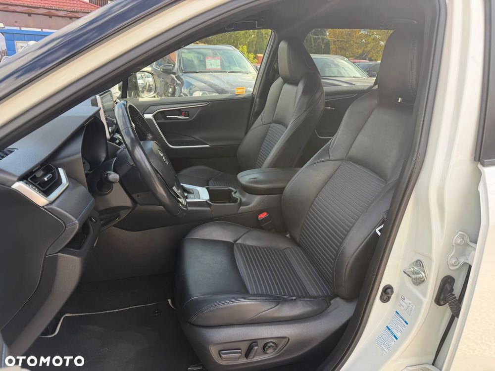 Toyota RAV4 - 18