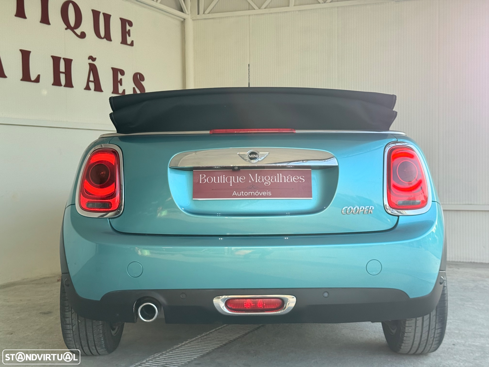 MINI Cabrio Cooper Auto. Essential - 28