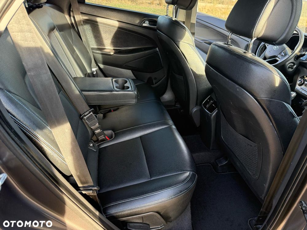 Hyundai Tucson blue 1.7 CRDi 2WD Style - 15