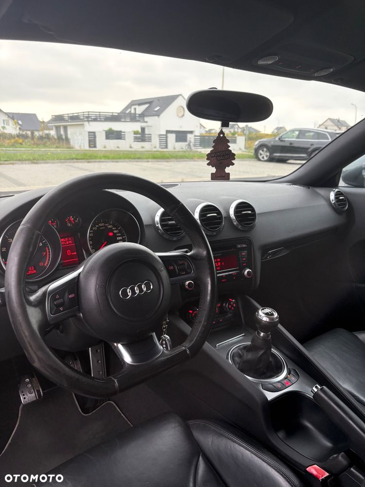 Audi TT Coupé - 11