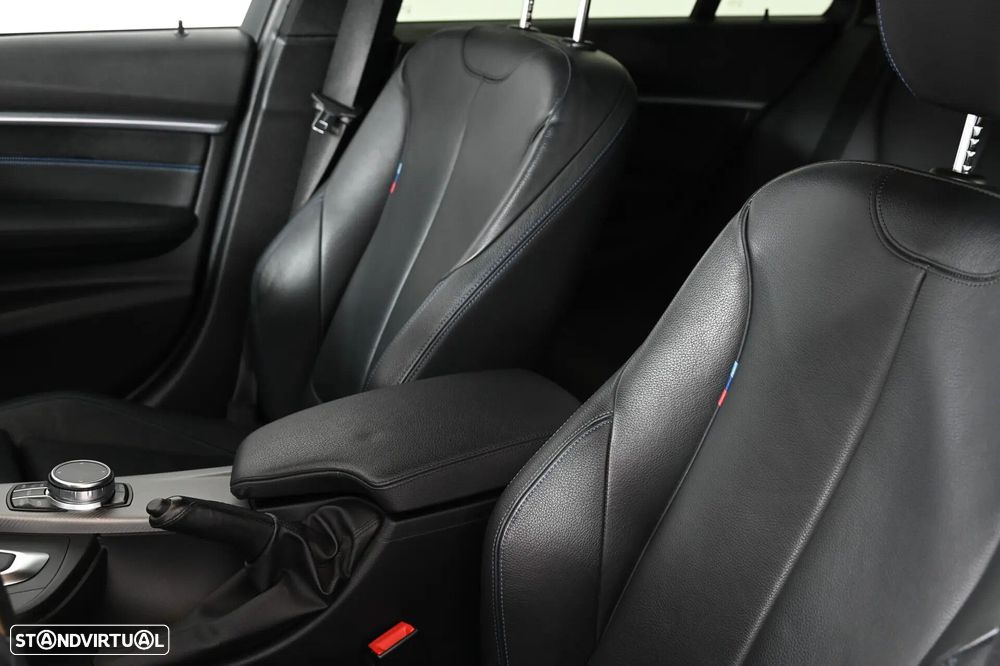 BMW 318 d Pack M Auto - 23