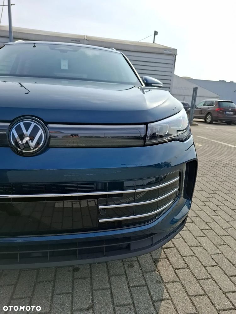 Volkswagen Tiguan - 11