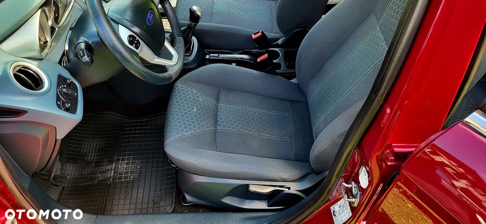Ford Fiesta 1.25 Titanium EU5 - 13