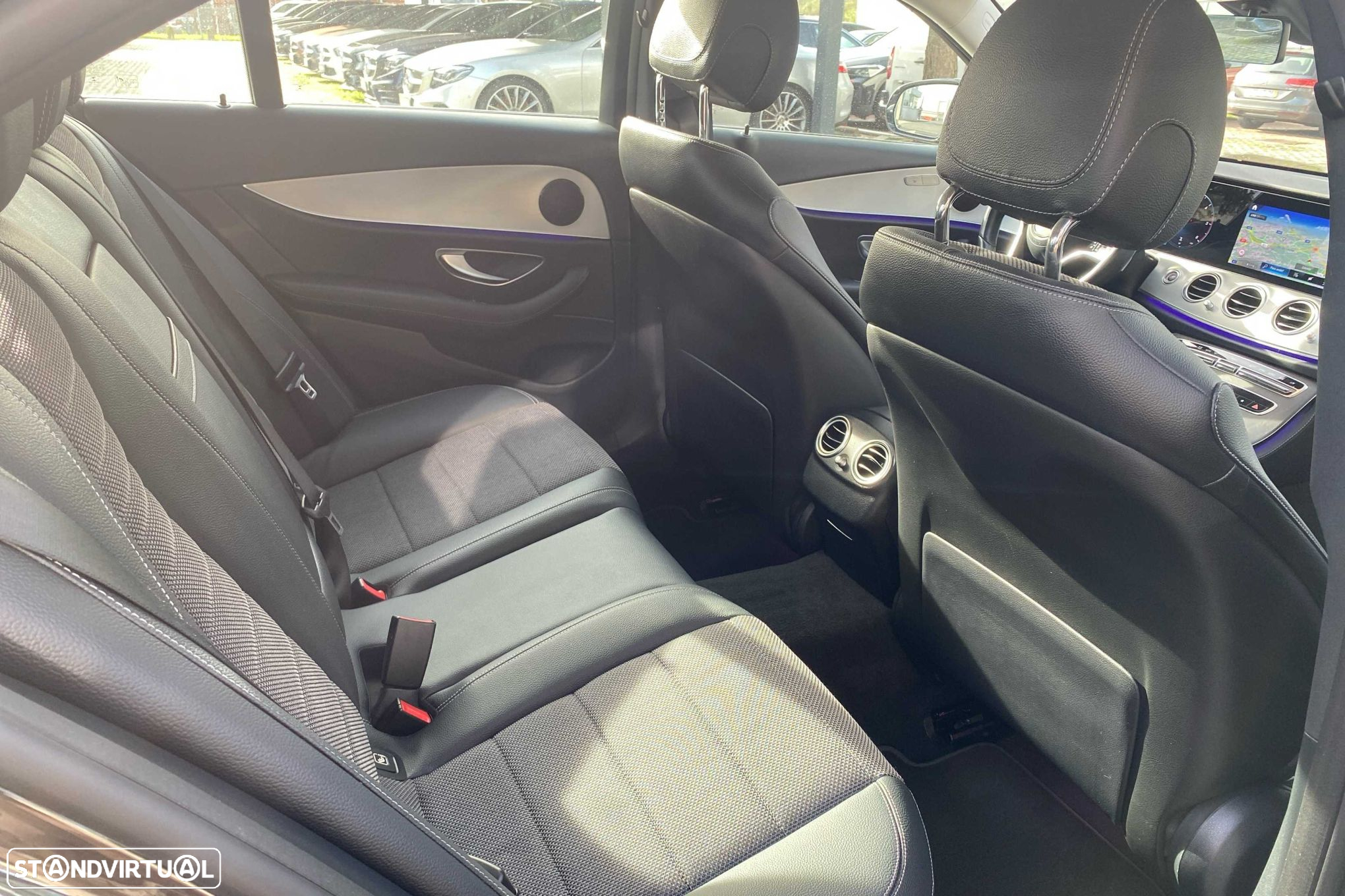 Mercedes-Benz E 220 D Avantgarde - 10