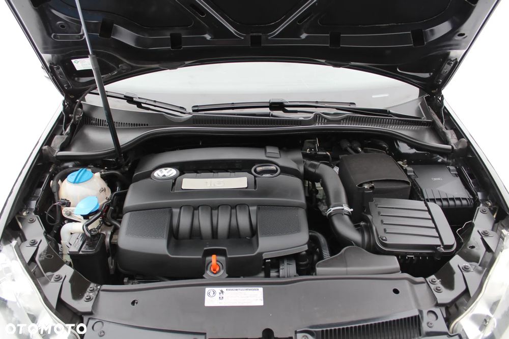 Volkswagen Golf - 30