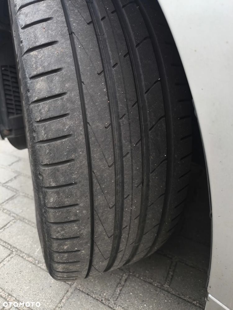 BMW Seria 5 520d - 12