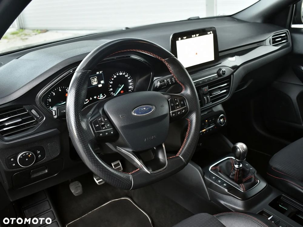 Ford Focus - 17