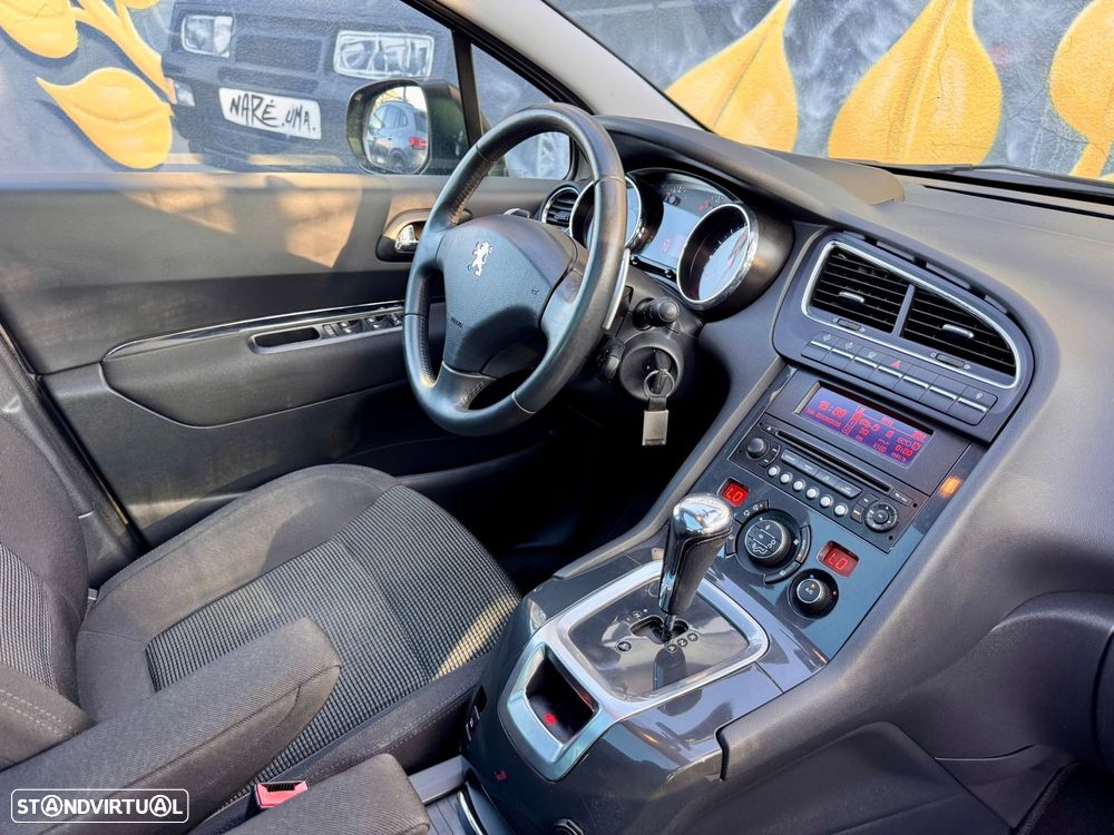 Peugeot 5008 1.6 HDi Executive CMP6 - 24