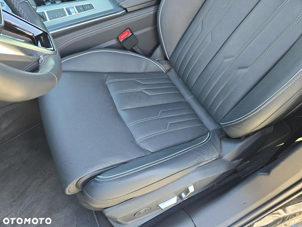 Audi A6 - 12