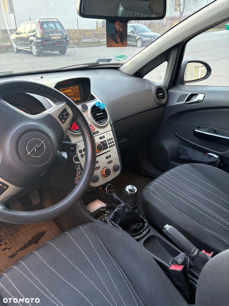 Opel Corsa - 10